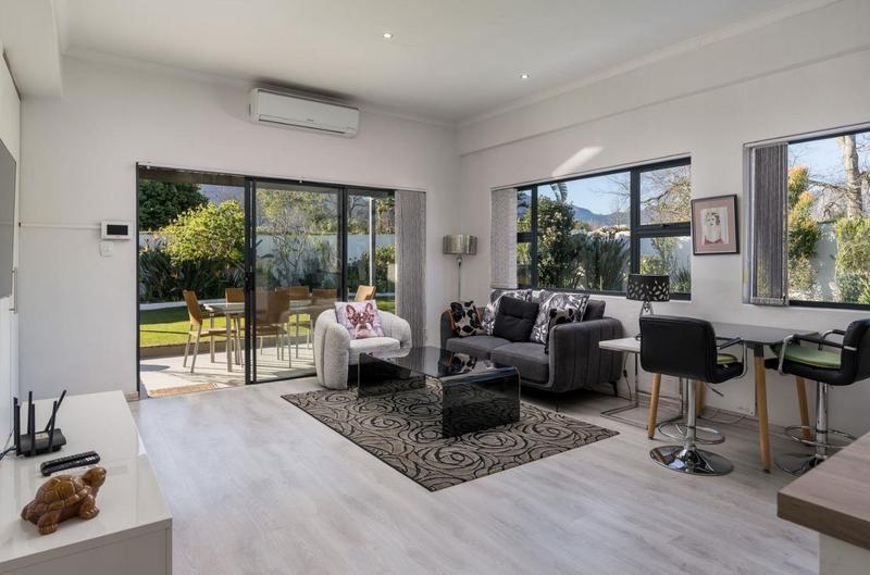 8 Bedroom Property for Sale in Somerset West Western Cape